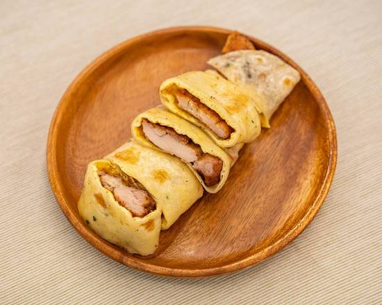 B8. 起司薯餅蛋餅 / Hash Brown and Cheese W/ Egg Pancake